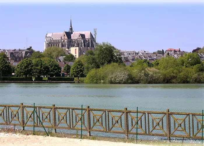 Comme A La Maison - Basilique *