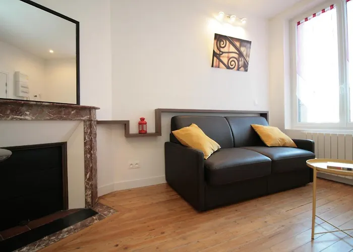 Comme A La Maison - Basilique * Saint-Quentin (Aisne)